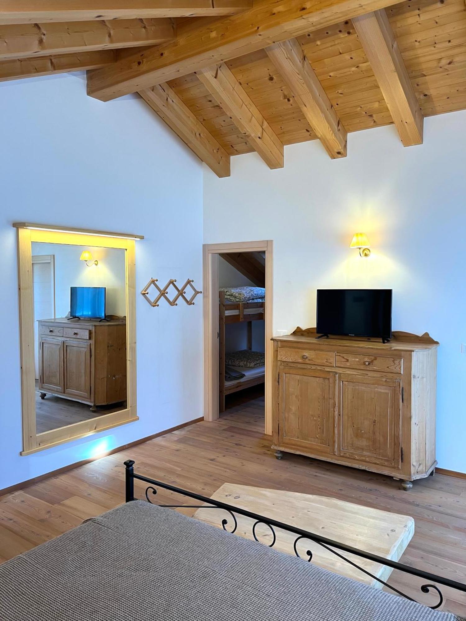 Chalet Delle Dolomiti 皮耶韦迪卡多雷 外观 照片